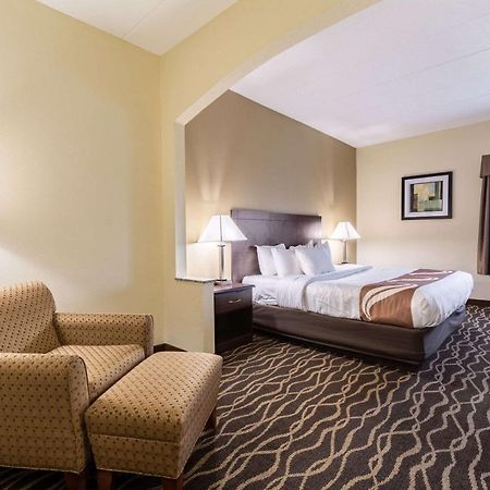 Quality Inn & Suites Southport Indianapolis Exterior photo