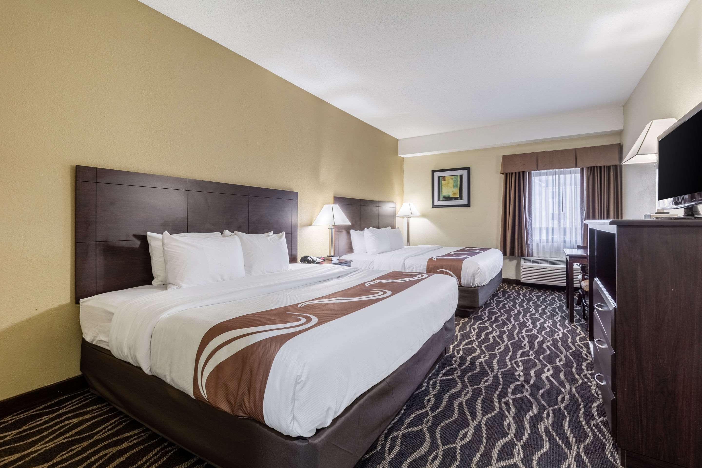 Quality Inn & Suites Southport Indianapolis Exterior photo
